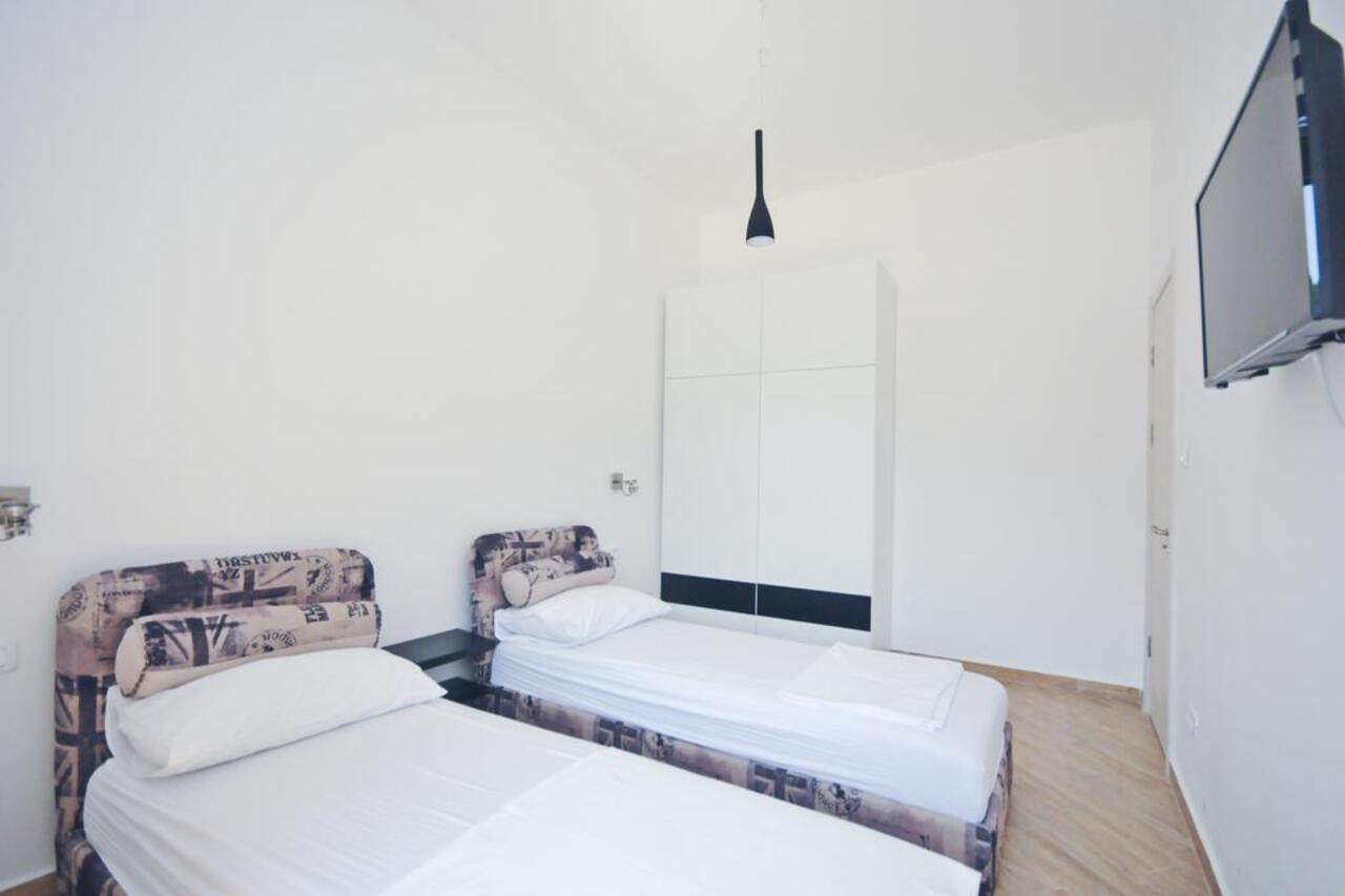 Sea Breeze Lux Apartments بودفا المظهر الخارجي الصورة
