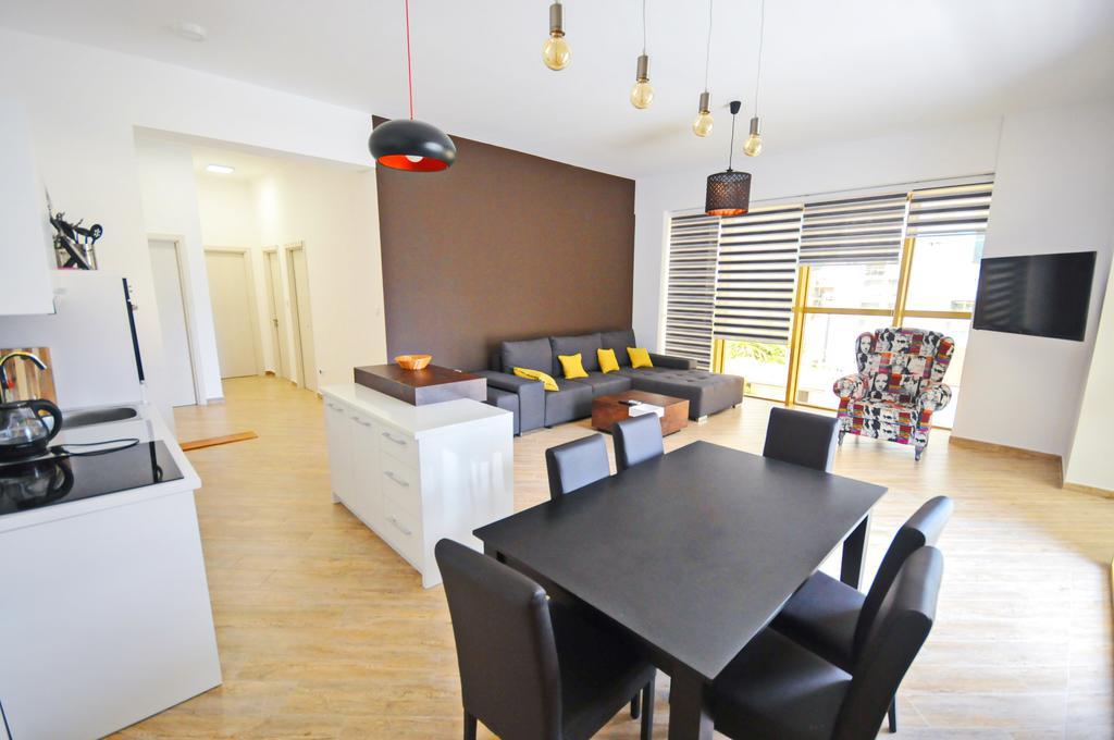 Sea Breeze Lux Apartments بودفا المظهر الخارجي الصورة