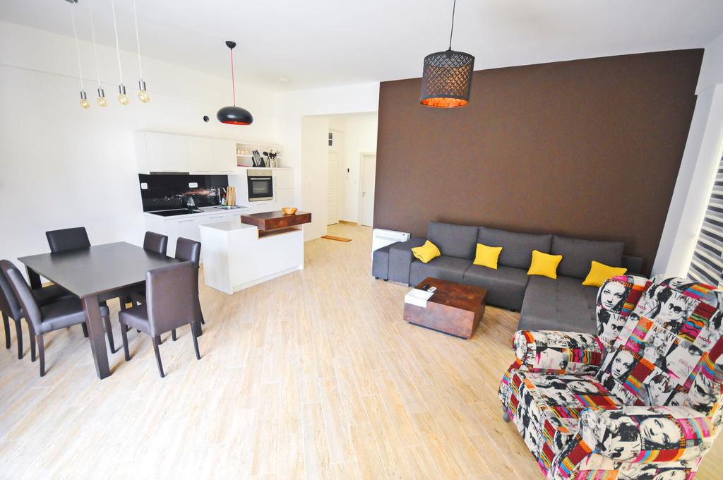 Sea Breeze Lux Apartments بودفا المظهر الخارجي الصورة
