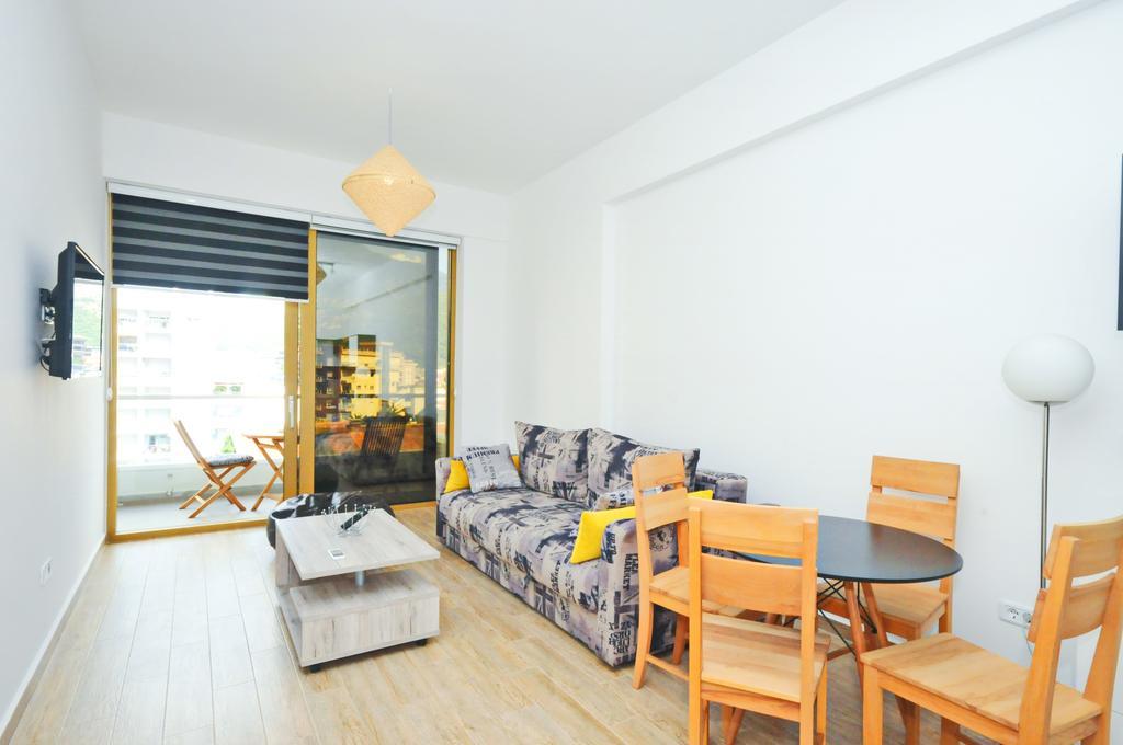 Sea Breeze Lux Apartments بودفا المظهر الخارجي الصورة