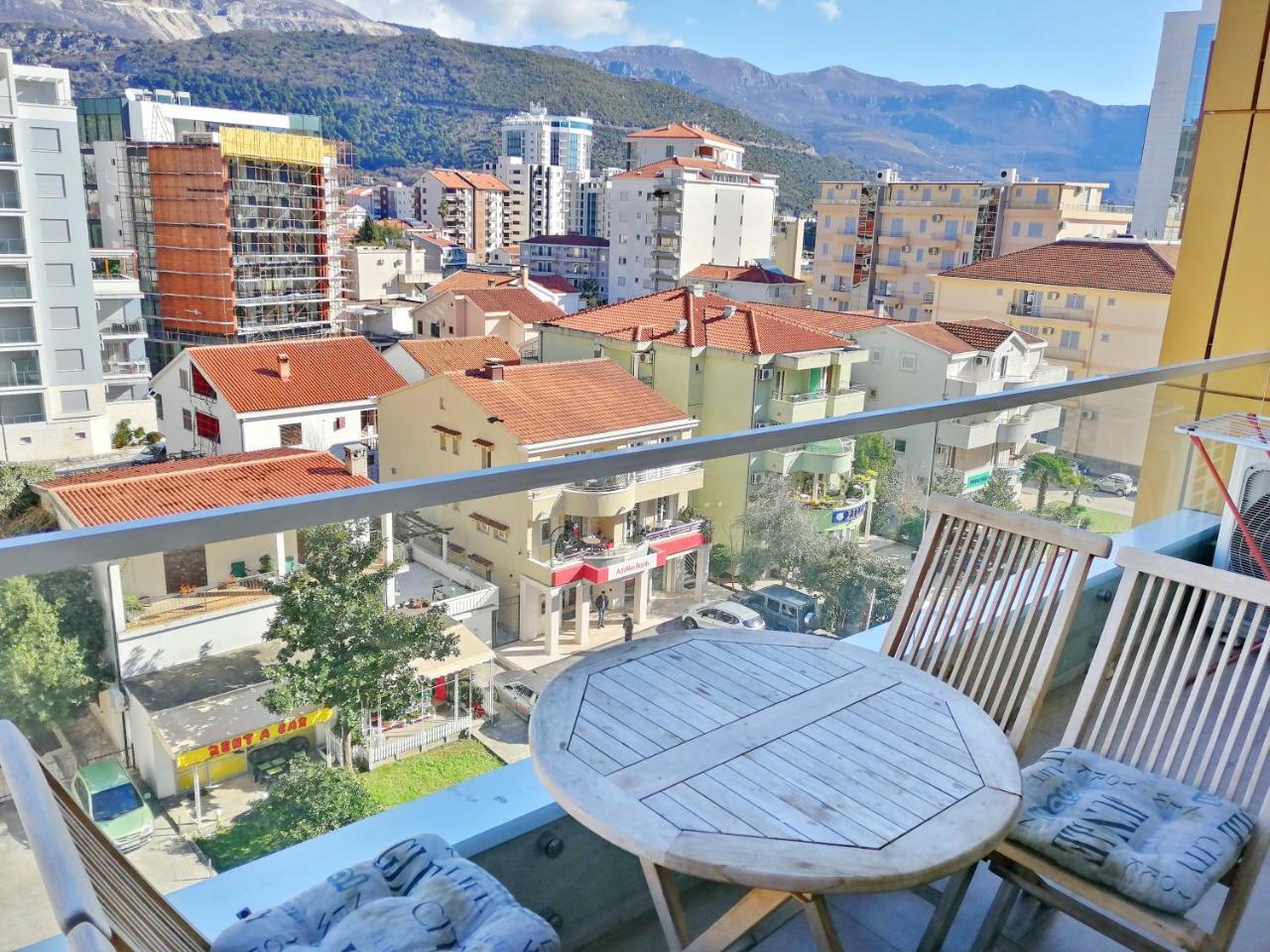 Sea Breeze Lux Apartments بودفا المظهر الخارجي الصورة