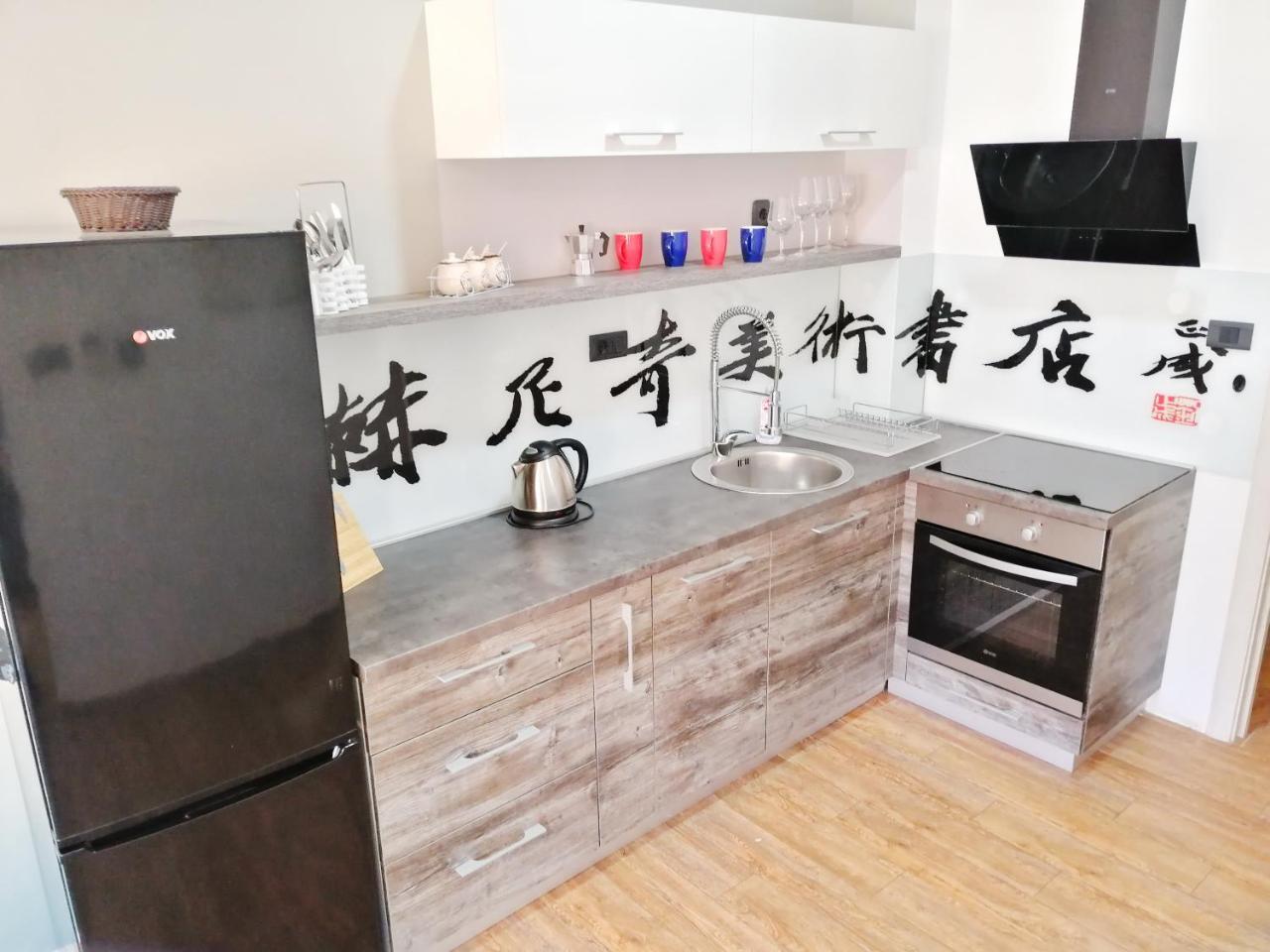 Sea Breeze Lux Apartments بودفا المظهر الخارجي الصورة